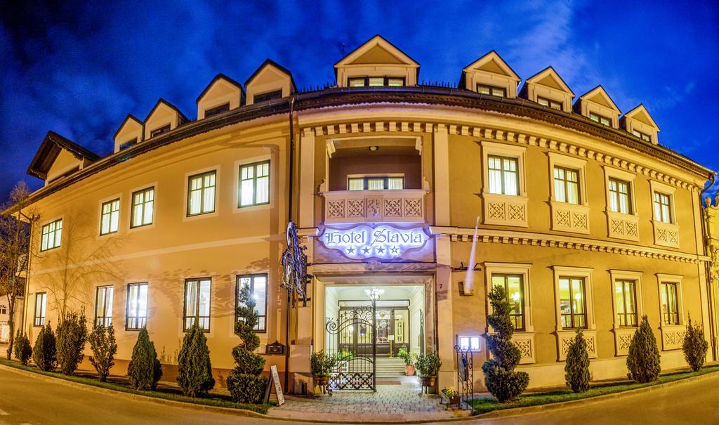 Hotel Slavia Salonta Екстериор снимка