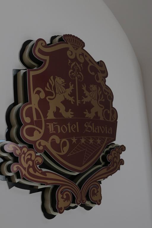 Hotel Slavia Salonta Екстериор снимка